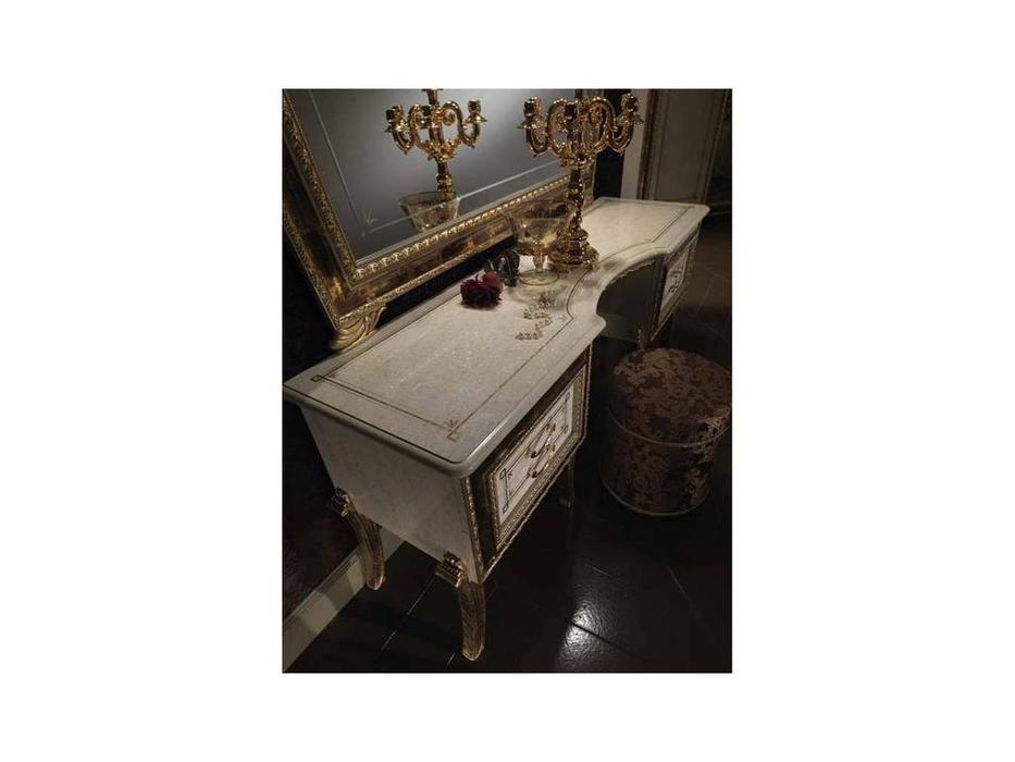 Arredo Classic: Raffaello: пуф ткань кат. А