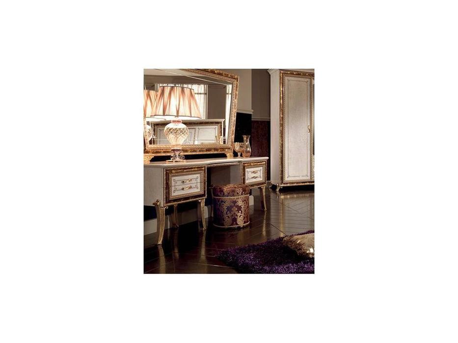 Arredo Classic: Raffaello: пуф ткань кат. В
