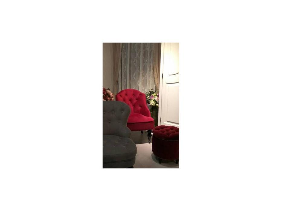 LAtelier Du Meuble: Canapes: кресло  (красный, черный)
